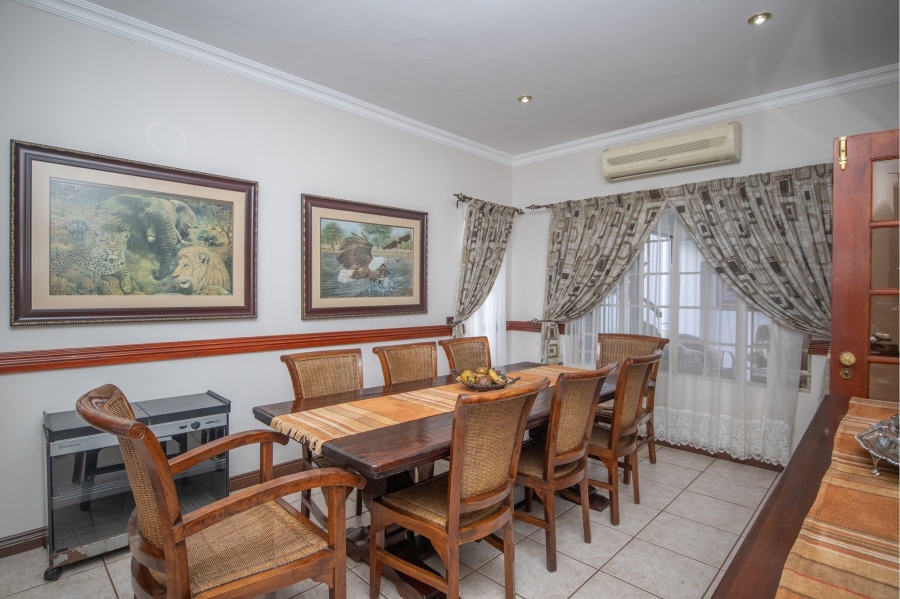 5 Bedroom Property for Sale in Ifafi North West